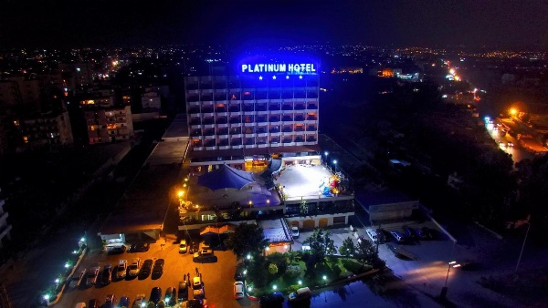 Platinum Hotel image 1