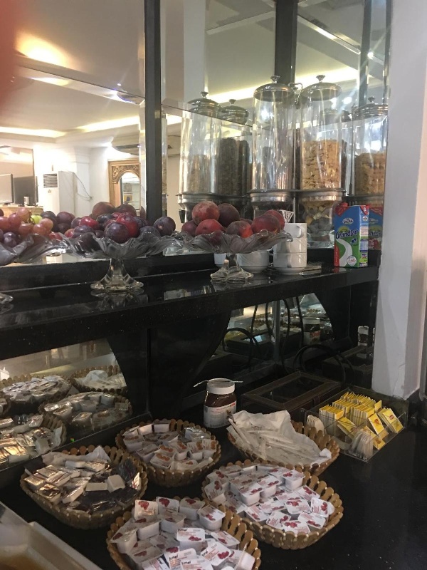 Platinum Hotel image 4